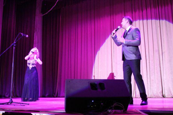 Новини Кам'янця-Подільського - фото з Як привітали працівників соціальної сфери у Кам'янці (ФОТО) Як привітали працівників соціальної сфери у Кам'янці (ФОТО), фото №6 на сайті 20minut.ua