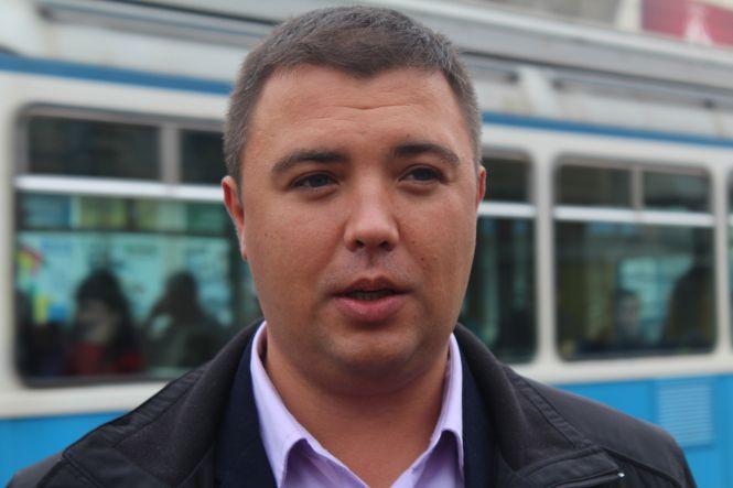 Новини Вінниці - фото з «Чоловіки наш темп не витримують». Які дерева висаджують на Замостянській «Чоловіки наш темп не витримують». Які дерева висаджують на Замостянській, фото №5 на сайті 20minut.ua