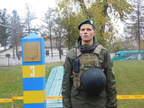 Новини Хмельницького - фото з В прикордонну академію приїхали сотні абітурієнтів: чим їх дивували В прикордонну академію приїхали сотні абітурієнтів: чим їх дивували, фото №11 на сайті vsim.ua