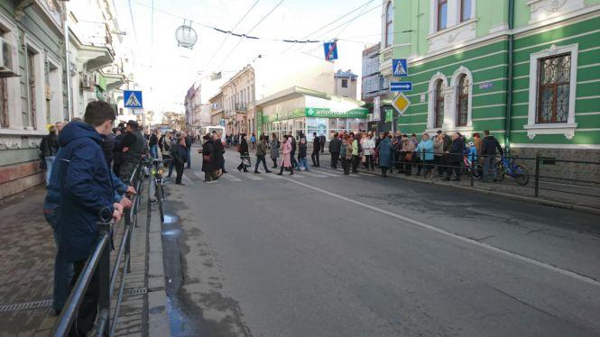 Новини Тернополя - фото з Тернополяни продовжують протестувати проти тарифів: перекрили дорогу на Руській Тернополяни продовжують протестувати проти тарифів: перекрили дорогу на Руській, фото №2 на сайті 20minut.ua