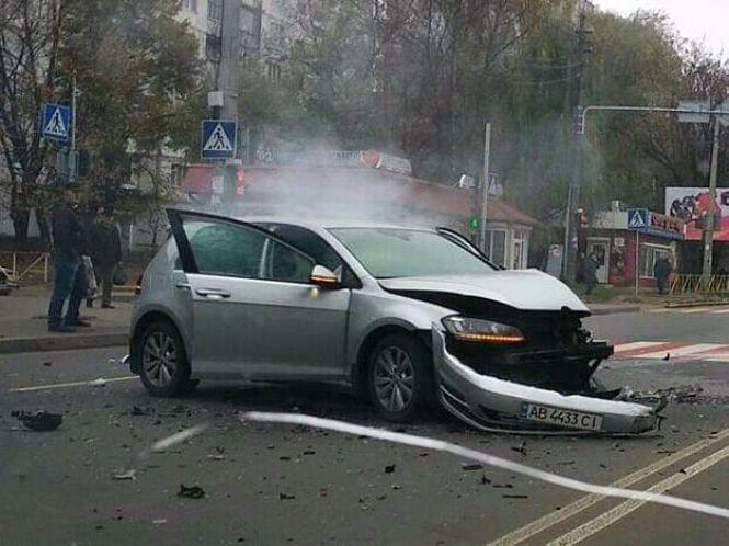 На проспекті в ДТП сильно пошкодились “Toyota” і “Volkswagen” (ФОТО), фото №2 на сайті vsim.ua