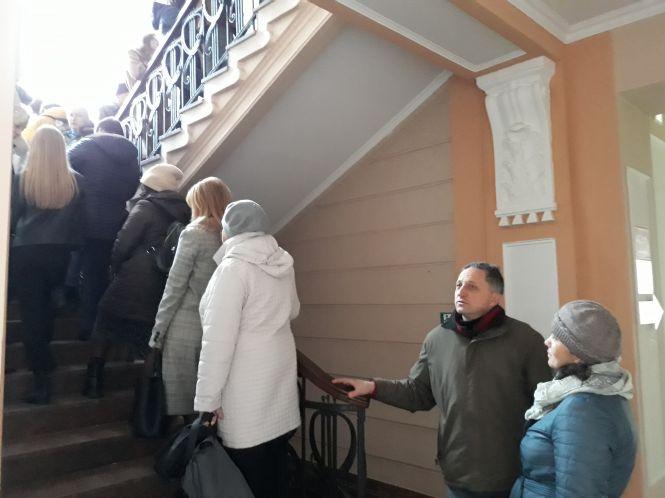 За «карткою тернополянина» черги, як за ковбасою у Союзі, фото №2 на сайті 20minut.ua