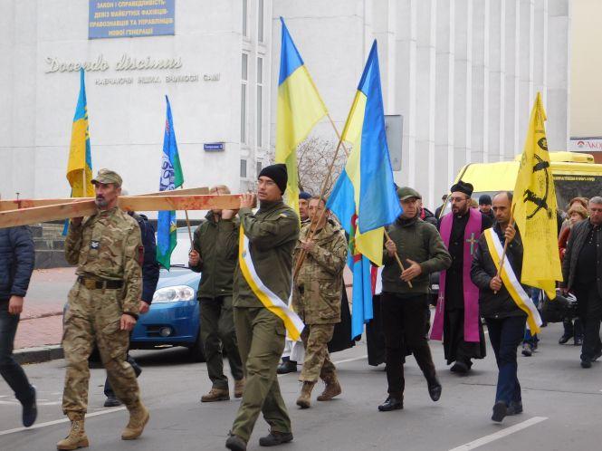 Новини Хмельницького - фото з Від майдану до проспекту пішки. Сотні хмельничан пройшлися Від майдану до проспекту пішки. Сотні хмельничан пройшлися