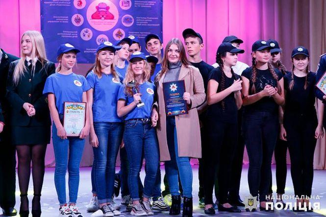 У міському будинку культури Кам’янця відбулися змагання КВНщиків, фото №1 на сайті 20minut.ua