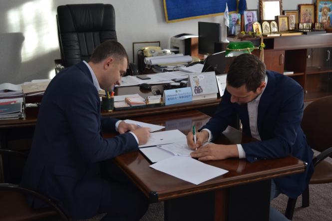 Новини Хмельницького - фото з Як працюватиме розрахунок банківською карткою у громадському транспорті Хмельницького Як працюватиме розрахунок банківською карткою у громадському транспорті Хмельницького, фото №1 на сайті vsim.ua