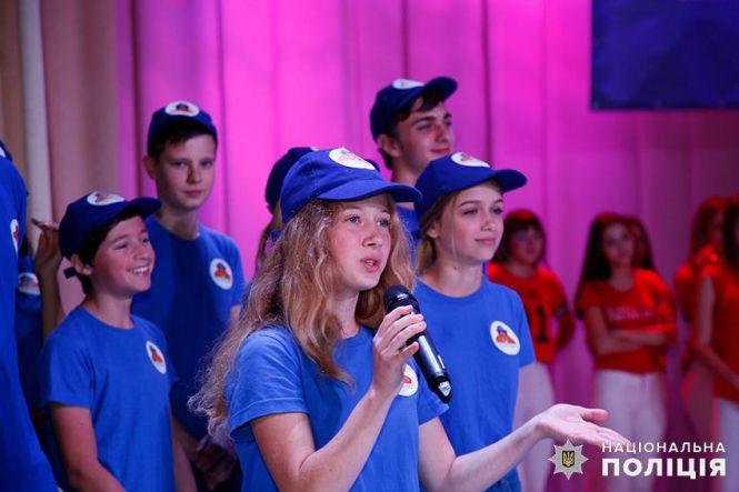 У міському будинку культури Кам’янця відбулися змагання КВНщиків, фото №3 на сайті 20minut.ua