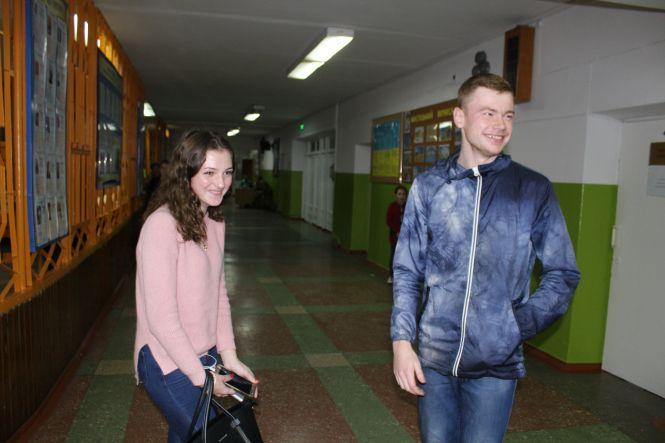 Новини Вінниці - фото з «Сам дзвонить, ще й пісень співатиме…» Розумний дзвінок виготовив учень з Вінниці «Сам дзвонить, ще й пісень співатиме…» Розумний дзвінок виготовив учень з Вінниці, фото №7 на сайті 20minut.ua