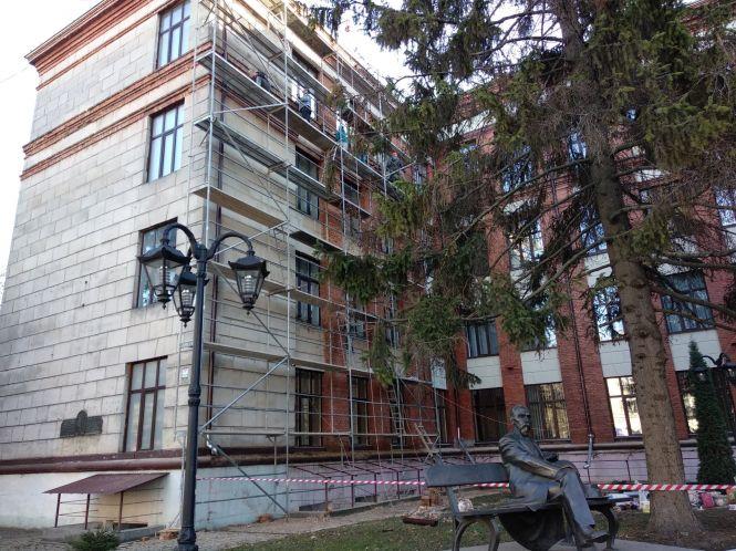Триває реставрація корпусу медуніверситету на Руській, фото №1 на сайті 20minut.ua