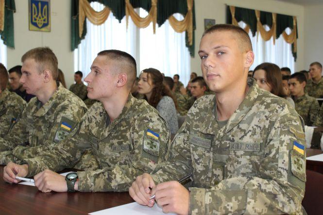 Новини Хмельницького - фото з Більше 2000 прикордонників у Хмельницькому написали радіодиктант Більше 2000 прикордонників у Хмельницькому написали радіодиктант, фото №1 на сайті vsim.ua