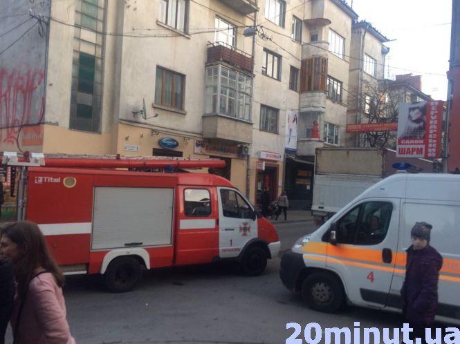 Новини Тернополя - фото з Пожежа на Коперника: поїхали пожежні, поліція та швидка(оновлено) Пожежа на Коперника: поїхали пожежні, поліція та швидка(оновлено), фото №1 на сайті 20minut.ua