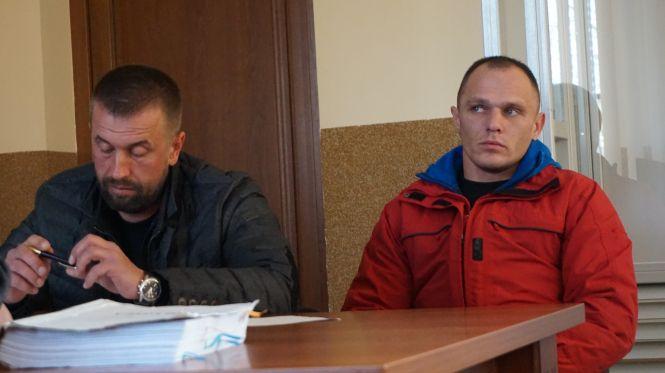 Новини Тернополя - фото з Нападника на Ігоря Турського вивели із зали суду в кайданках (оновлено) Нападника на Ігоря Турського вивели із зали суду в кайданках (оновлено), фото №1 на сайті 20minut.ua