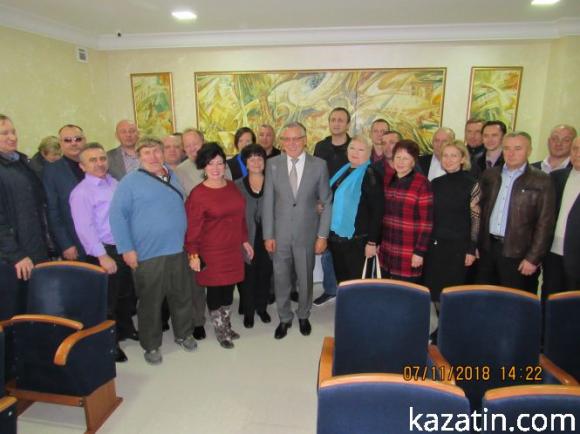 Гриценко у Вінниці: cпіч, провокації-перевірки, вручення квітів, фото №6 на сайті 20minut.ua