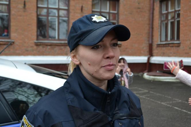 Новини Хмельницького - фото з «Збитий пішохід» у центрі Хмельницького. Що відбувалося біля «Либідь Плази» «Збитий пішохід» у центрі Хмельницького. Що відбувалося біля «Либідь Плази», фото №6 на сайті vsim.ua