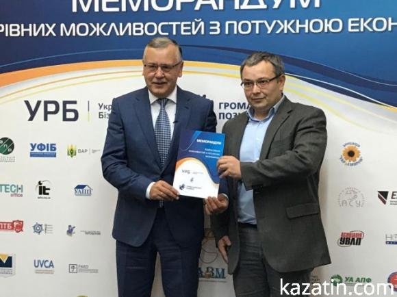 Гриценко у Вінниці: cпіч, провокації-перевірки, вручення квітів, фото №4 на сайті 20minut.ua