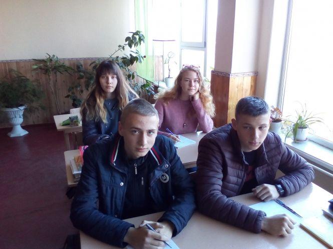 Козятинські школярі та вчителі писали «Крила України», фото №2 на сайті 20minut.ua