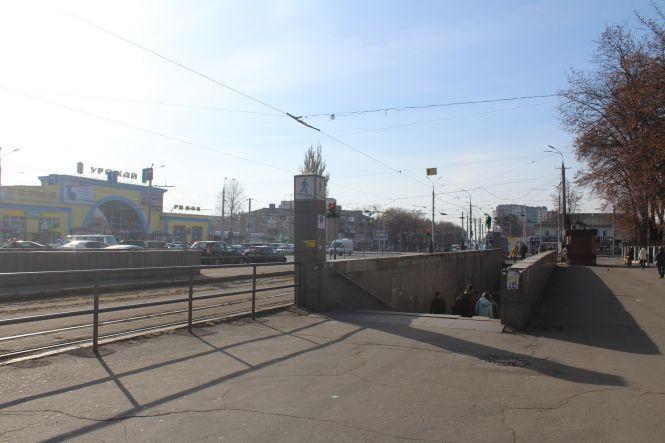 Дістати пішоходів «з-під землі» хочуть на «Урожаї», фото №8 на сайті 20minut.ua