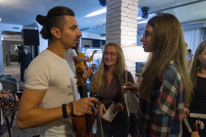 Новини Вінниці - фото з Успіх у Європі починається із простого «Привіт!» Зіркові секрети доступні всім у онлайні Успіх у Європі починається із простого «Привіт!» Зіркові секрети доступні всім у онлайні, фото №49 на сайті 20minut.ua