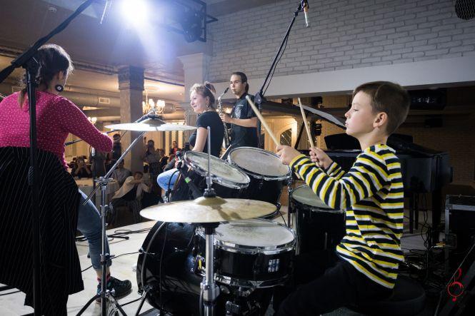 Новини Вінниці - фото з Успіх у Європі починається із простого «Привіт!» Зіркові секрети доступні всім у онлайні Успіх у Європі починається із простого «Привіт!» Зіркові секрети доступні всім у онлайні, фото №12 на сайті 20minut.ua