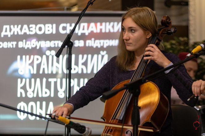 Новини Вінниці - фото з Успіх у Європі починається із простого «Привіт!» Зіркові секрети доступні всім у онлайні Успіх у Європі починається із простого «Привіт!» Зіркові секрети доступні всім у онлайні, фото №21 на сайті 20minut.ua