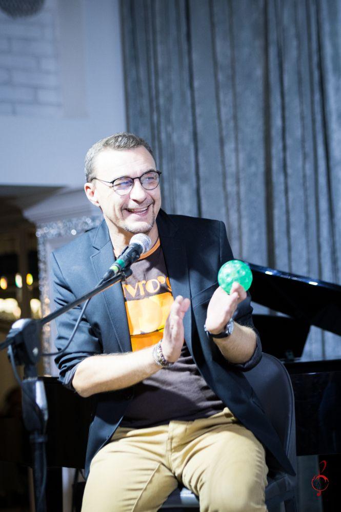 Новини Вінниці - фото з Успіх у Європі починається із простого «Привіт!» Зіркові секрети доступні всім у онлайні Успіх у Європі починається із простого «Привіт!» Зіркові секрети доступні всім у онлайні, фото №18 на сайті 20minut.ua