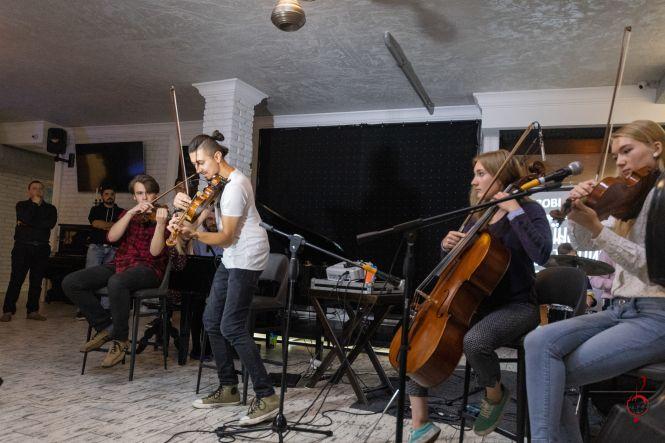 Новини Вінниці - фото з Успіх у Європі починається із простого «Привіт!» Зіркові секрети доступні всім у онлайні Успіх у Європі починається із простого «Привіт!» Зіркові секрети доступні всім у онлайні, фото №7 на сайті 20minut.ua