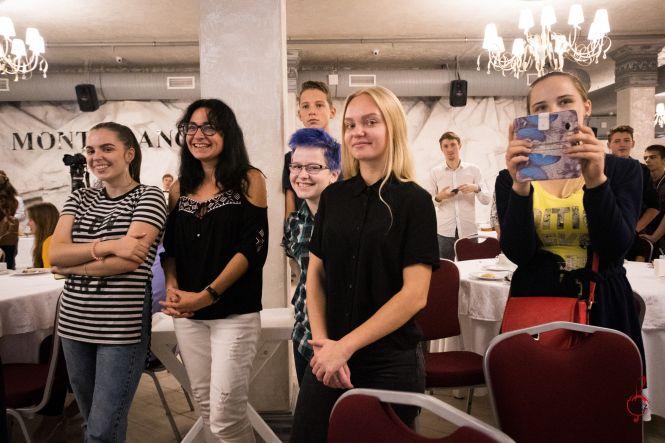 Новини Вінниці - фото з Успіх у Європі починається із простого «Привіт!» Зіркові секрети доступні всім у онлайні Успіх у Європі починається із простого «Привіт!» Зіркові секрети доступні всім у онлайні, фото №37 на сайті 20minut.ua