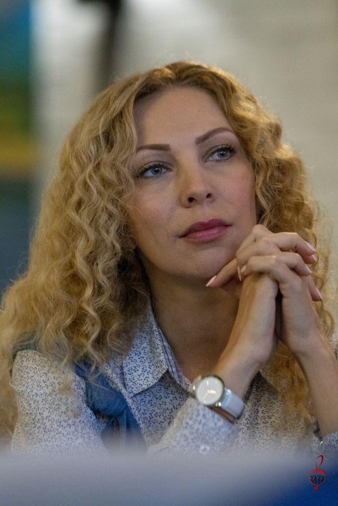 Новини Вінниці - фото з Успіх у Європі починається із простого «Привіт!» Зіркові секрети доступні всім у онлайні Успіх у Європі починається із простого «Привіт!» Зіркові секрети доступні всім у онлайні, фото №29 на сайті 20minut.ua