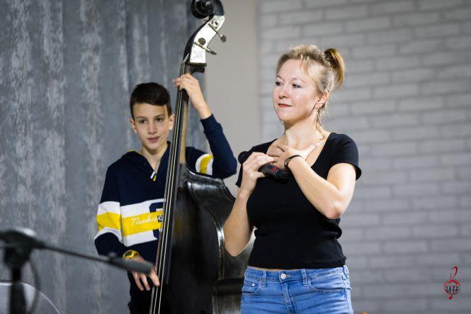 Новини Вінниці - фото з Успіх у Європі починається із простого «Привіт!» Зіркові секрети доступні всім у онлайні Успіх у Європі починається із простого «Привіт!» Зіркові секрети доступні всім у онлайні, фото №1 на сайті 20minut.ua