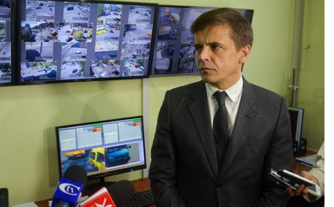 Новини Житомира - фото з Афера на 800 тисяч: як житомирські чиновники «розпиляли» проект «Безпечне місто» Афера на 800 тисяч: як житомирські чиновники «розпиляли» проект «Безпечне місто», фото №2 на сайті 20minut.ua