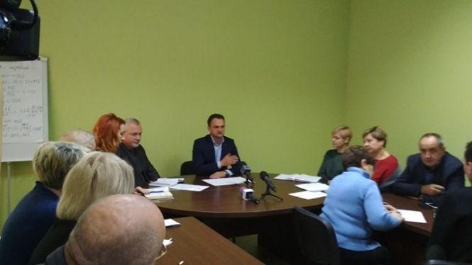 Новини Тернополя - фото з Тернополян просять не красти суміш для посипання тротуарів Тернополян просять не красти суміш для посипання тротуарів, фото №1 на сайті 20minut.ua