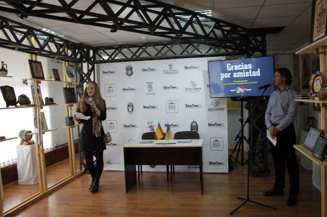 Про те як стартувала виставка і підписали угоду співпраці між Іспанією і Кам'янцем (ФОТО), фото №5 на сайті 20minut.ua