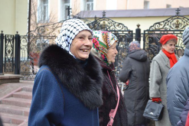 «Іуди вcередині церкви». Як противники митрополита Симеона прийшли на протест, фото №4 на сайті 20minut.ua