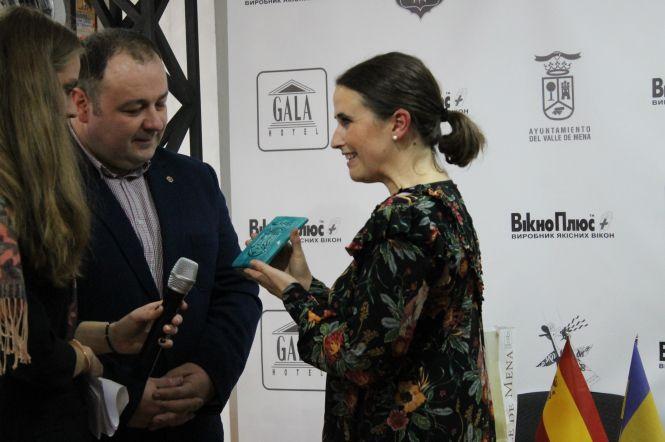 Про те як стартувала виставка і підписали угоду співпраці між Іспанією і Кам'янцем (ФОТО), фото №12 на сайті 20minut.ua