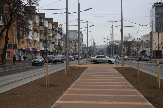 Реконструкція Замостянської. Рух авто відновили, зупинки — у процесі, фото №4 на сайті 20minut.ua