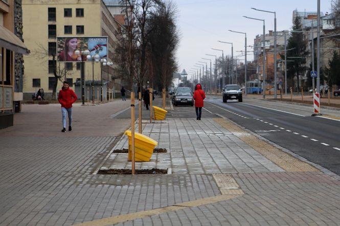 Реконструкція Замостянської. Рух авто відновили, зупинки — у процесі, фото №2 на сайті 20minut.ua