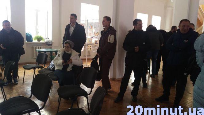 "Не потрібно при кожному поході в лікарню дякувати лікарям з власних кишень". У Тернополі обговорювали шляхи подолання корупції, фото №1 на сайті 20minut.ua