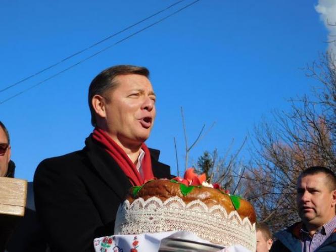 Новини Хмельницького - фото з “Я зроблю все, щоб українська промисловість вийшла на міжнародний рівень”, - Олег Ляшко відвідав Теофіпольський цукровий завод (прес-служба Радикальної партії Олега Ляшка) “Я зроблю все, щоб українська промисловість вийшла на міжнародний рівень”, - Олег Ляшко відвідав Теофіпольський цукровий завод (прес-служба Радикальної партії Олега Ляшка), фото №6 на сайті vsim.ua