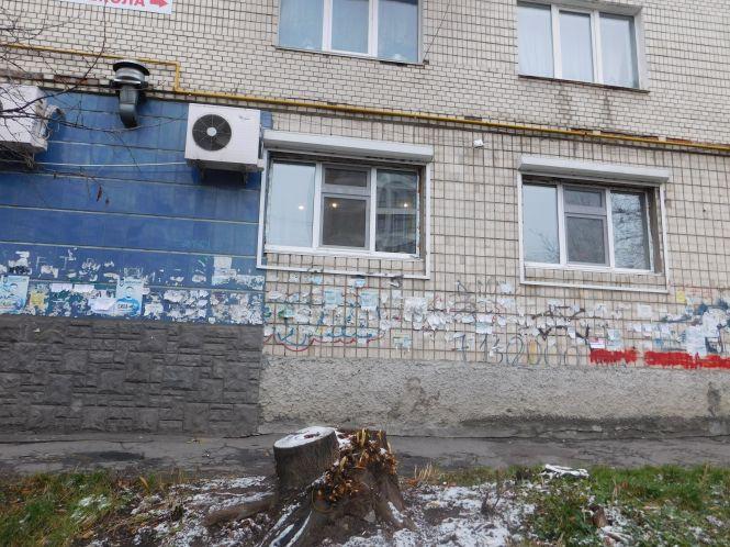 Новини Хмельницького - фото з Хмельницькі під’їзди очистять від стихійної реклами: хто займеться роботою комунальників Хмельницькі під’їзди очистять від стихійної реклами: хто займеться роботою комунальників, фото №1 на сайті vsim.ua