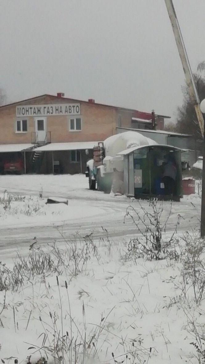 Новини Тернополя - фото з У Тернополі правоохоронці «накрили» підпільні наливайки, де продавали пальне У Тернополі правоохоронці «накрили» підпільні наливайки, де продавали пальне, фото №2 на сайті 20minut.ua