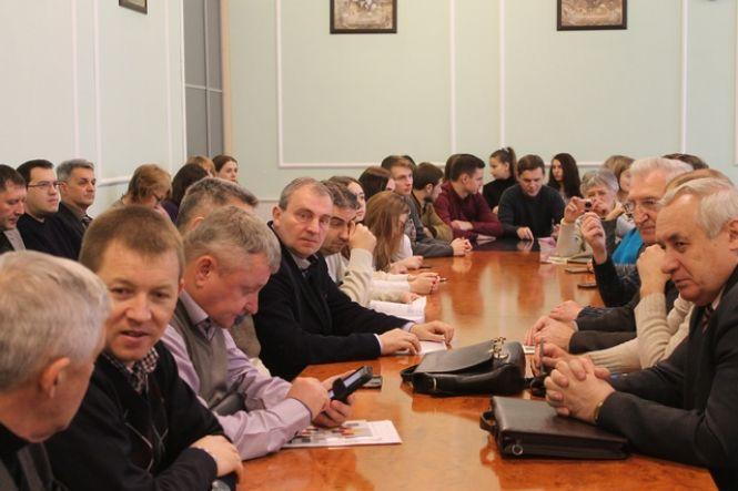 Освітяни Кам'янецького вишу отримали від Поляків архівні документи, фото №1 на сайті 20minut.ua