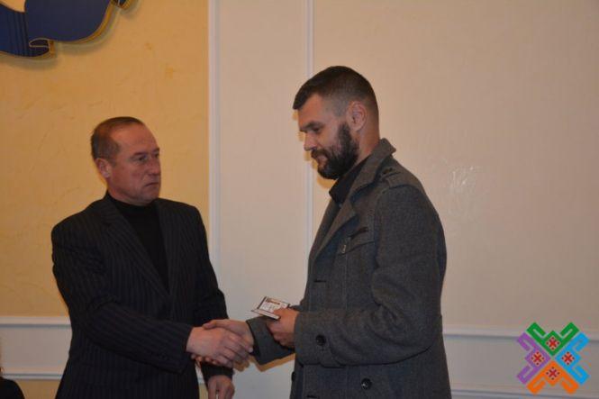 Новини Хмельницького - фото з Чотирьом АТОвцям з Хмельниччини присвоїли статус бійців-добровольців Чотирьом АТОвцям з Хмельниччини присвоїли статус бійців-добровольців, фото №1 на сайті vsim.ua