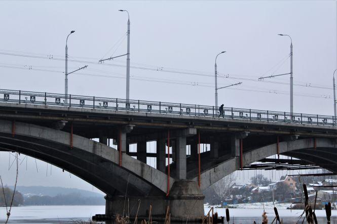 Новини Вінниці - фото з Під Київським мостом продовжуються ремонт: залишилися косметичні роботи Під Київським мостом продовжуються ремонт: залишилися косметичні роботи, фото №5 на сайті 20minut.ua