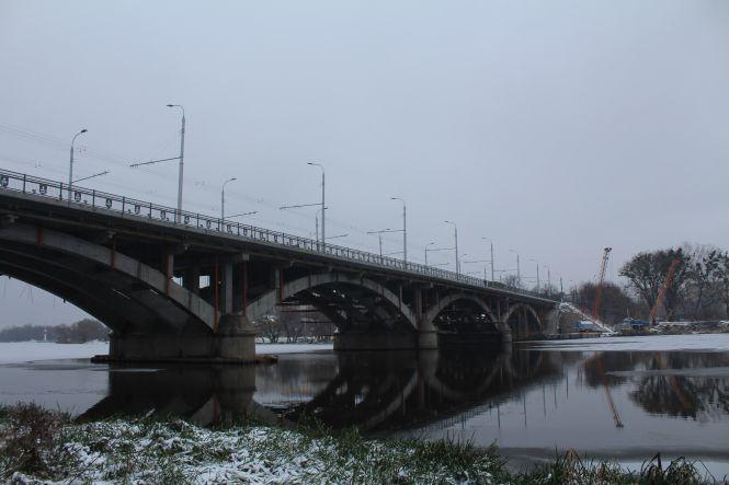 Новини Вінниці - фото з Під Київським мостом продовжуються ремонт: залишилися косметичні роботи Під Київським мостом продовжуються ремонт: залишилися косметичні роботи, фото №1 на сайті 20minut.ua