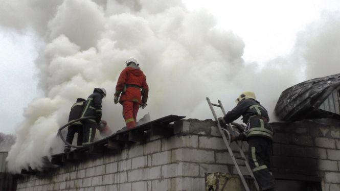 Житомир: вогнеборці ліквідували пожежу в сушарні, фото №2 на сайті 20minut.ua
