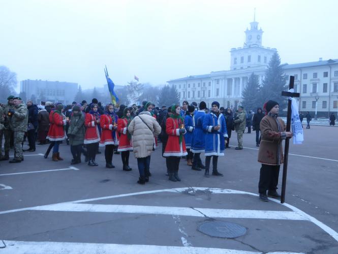 Хмельничани вшанували пам’ять жертв Голодоморів (ФОТО), фото №7 на сайті vsim.ua