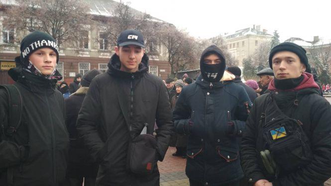 Новини Тернополя - фото з Транспортне віче в Тернополі: людей менше, але здаватись не думають Транспортне віче в Тернополі: людей менше, але здаватись не думають, фото №2 на сайті 20minut.ua