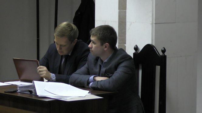 Суд по справі повернення власності «Ойл-Ікс» перенесено. ВІДЕО, фото №1 на сайті 20minut.ua