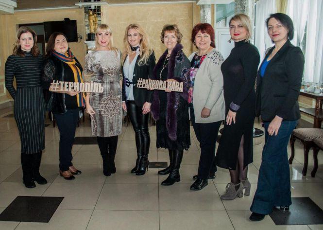 Новини Тернополя - фото з Тернополянки збирають кошти, щоб влаштувати новорічну казку для дітей з інвалідністю Тернополянки збирають кошти, щоб влаштувати новорічну казку для дітей з інвалідністю, фото №2 на сайті 20minut.ua