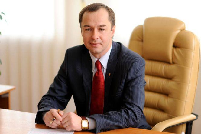 Новини Тернополя - фото з Що буде з курсом валют після введення воєнного стану: прогноз тернопільського економіста Що буде з курсом валют після введення воєнного стану: прогноз тернопільського економіста, фото №1 на сайті 20minut.ua