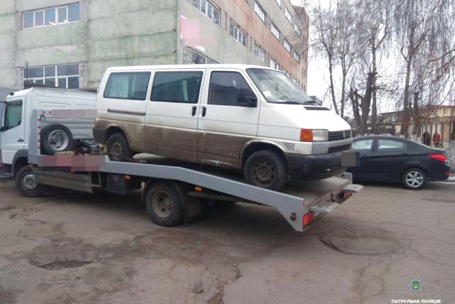 Новини Хмельницького - фото з Смертельна аварія та вщент п’яний водій: хроніка ДТП у Хмельницькому Смертельна аварія та вщент п’яний водій: хроніка ДТП у Хмельницькому, фото №3 на сайті vsim.ua